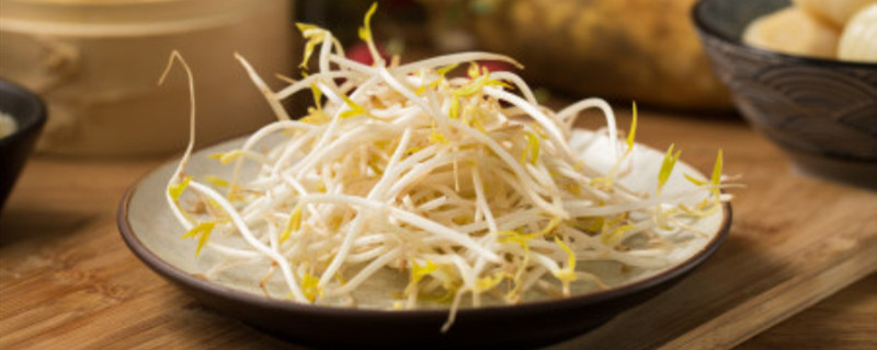 发的黄豆芽为什么是变绿色 发的黄豆芽为什么是变绿色